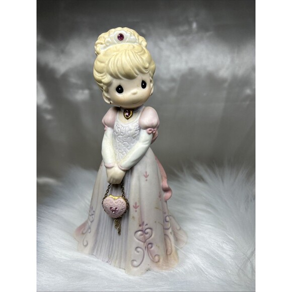 Precious Moments Other - Vtg 2002 Precious Moments Your Love Fills My Heart Figurine 108522